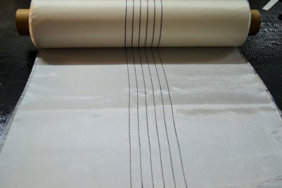 4 oz style 1525 25" wide fiberglass cloth with 6 carbon strips